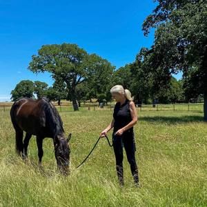 Meet your Posher, Lisa